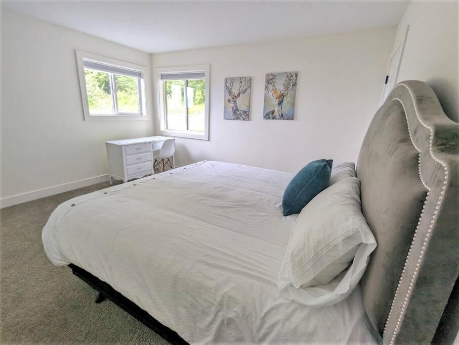 Mountain Retreat With Views, Hot Tub, Games & Ac Villa Chilliwack Dış mekan fotoğraf